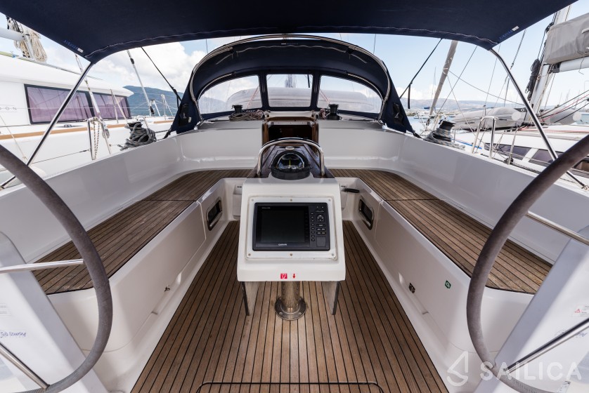 Bavaria Cruiser 46 - Yacht Charter Sailica