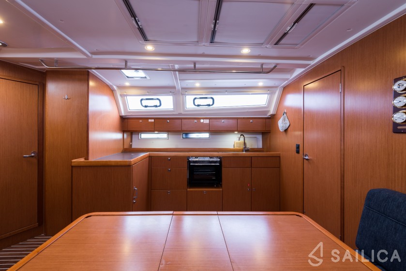 Bavaria Cruiser 46 - Yacht Charter Sailica