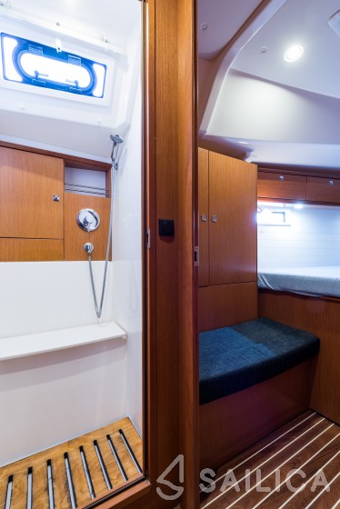 Bavaria Cruiser 46 - Yacht Charter Sailica