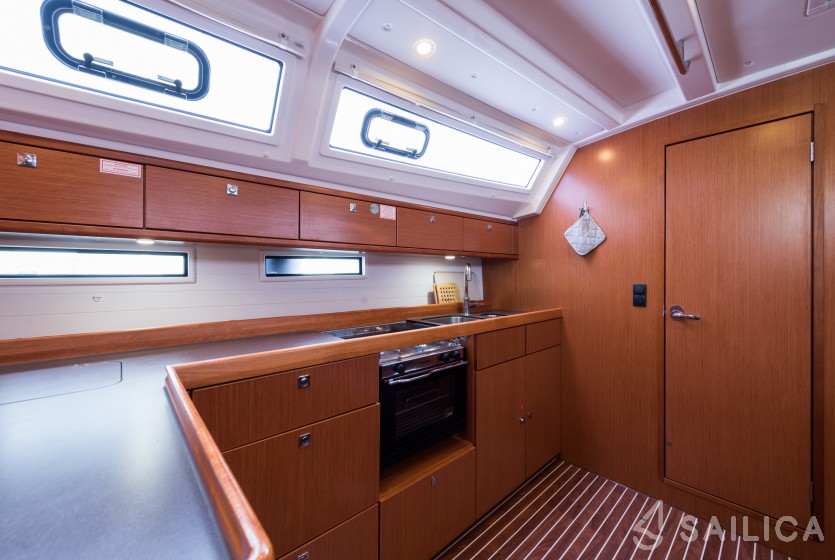 Bavaria Cruiser 46 - Yacht Charter Sailica