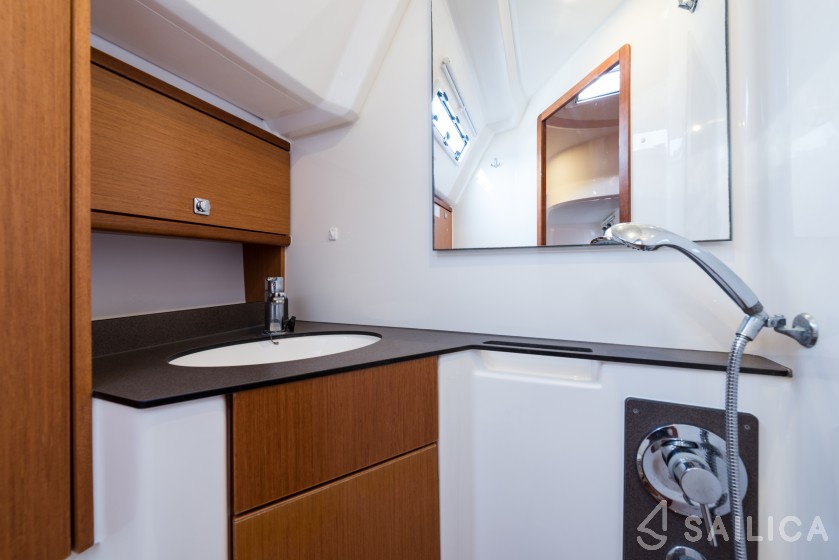 Bavaria Cruiser 46 - Yacht Charter Sailica