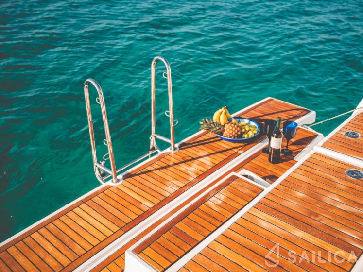 Oceanis 55.1 - Yacht Charter Sailica