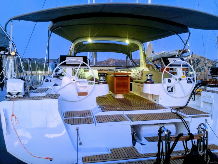 Oceanis 55.1 - Yacht Charter Sailica
