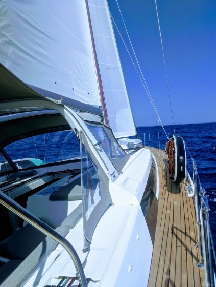 Oceanis 55.1 - Yacht Charter Sailica