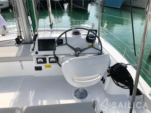 Bali 4.3 - Yacht Charter Sailica