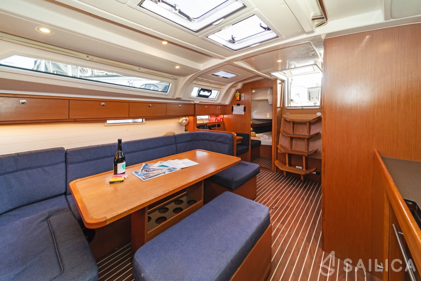 Bavaria 41 Cruiser - Yacht Charter Sailica