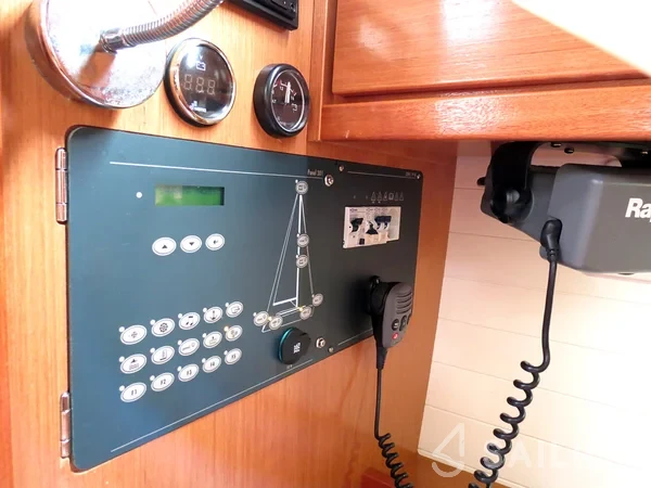 Bavaria 40 Cruiser - Yacht Charter Sailica