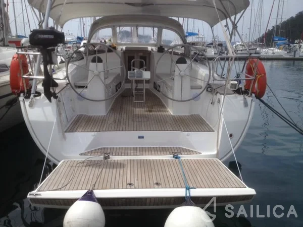 Bavaria 40 Cruiser - Yacht Charter Sailica