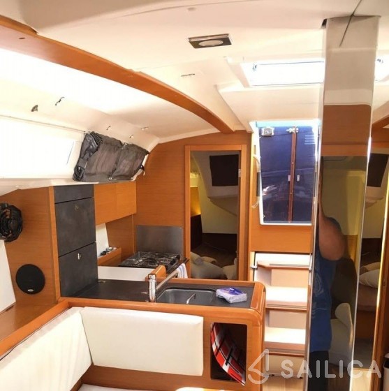 Sun Odyssey 349 - Yacht Charter Sailica
