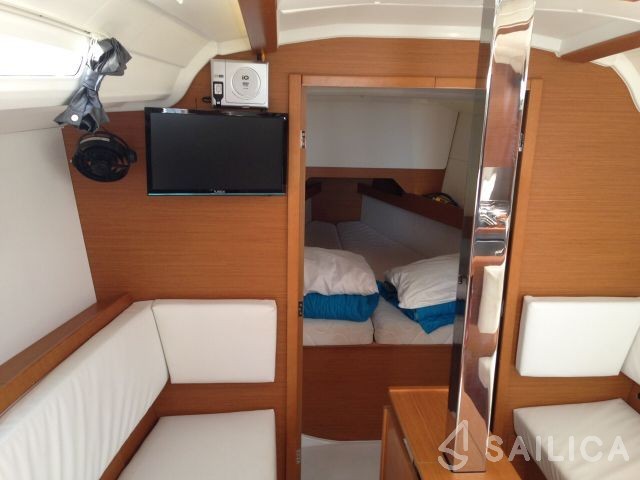 Sun Odyssey 349 - Yacht Charter Sailica