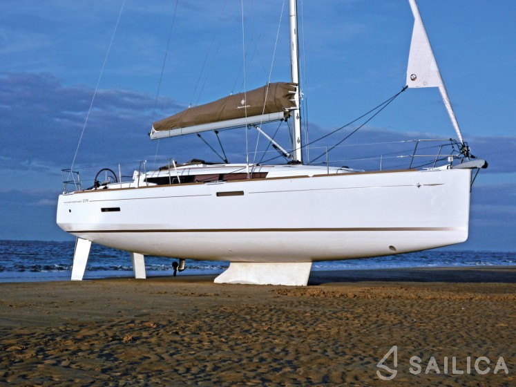 Sun Odyssey 379 - Yacht Charter Sailica