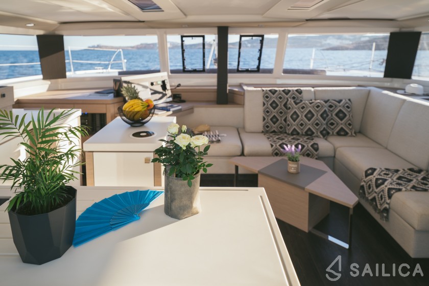 Saona 47 - Yacht Charter Sailica