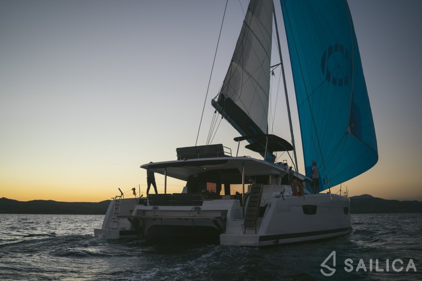 Saona 47 - Yacht Charter Sailica