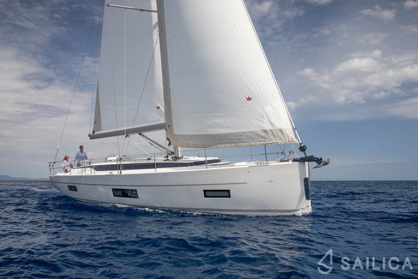 Bavaria C45 Holiday - Yacht Charter Sailica