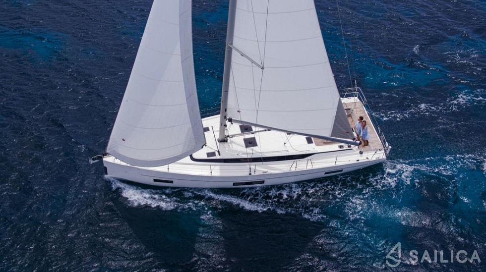 Bavaria C45 Holiday - Yacht Charter Sailica