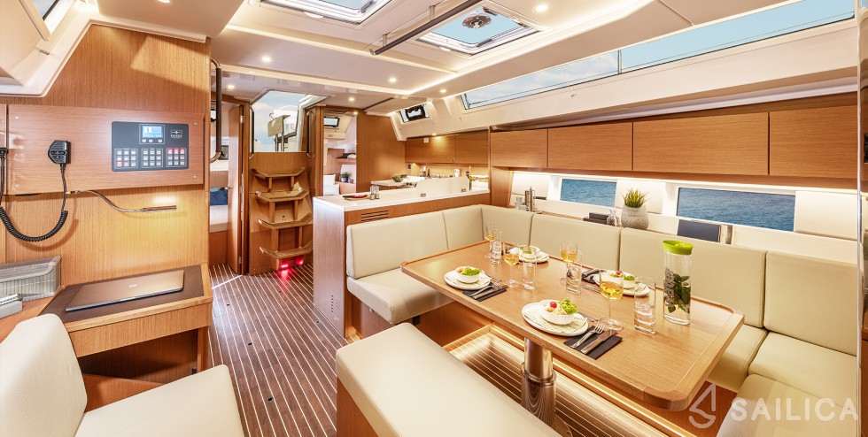 Bavaria C45 Holiday - Yacht Charter Sailica