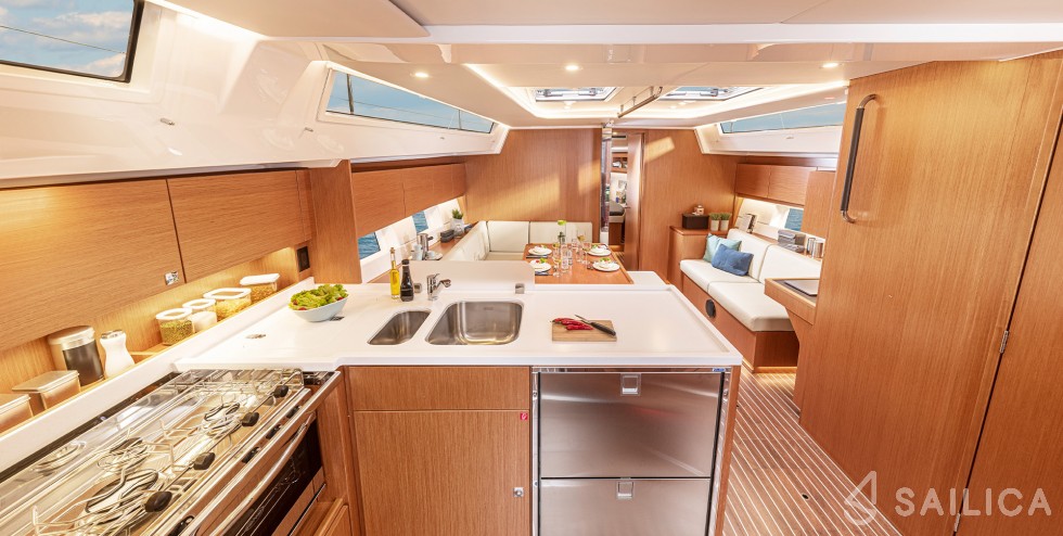 Bavaria C45 - Yacht Charter Sailica