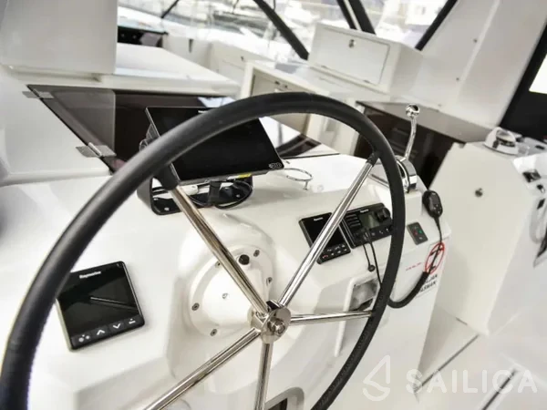 Sun Loft 47 - Yacht Charter Sailica