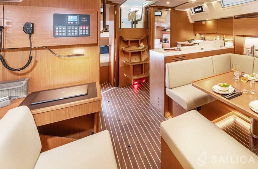 Bavaria C45 Holiday - Yacht Charter Sailica