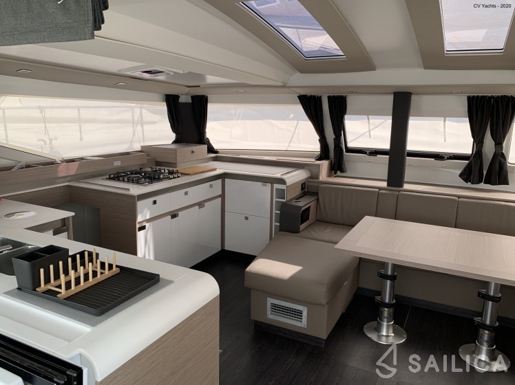 Elba 45 - Yacht Charter Sailica