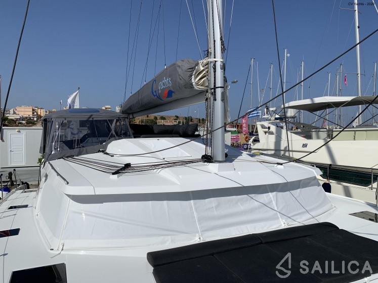 Elba 45 - Yacht Charter Sailica