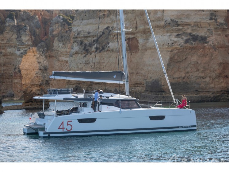 Elba 45 - Yacht Charter Sailica