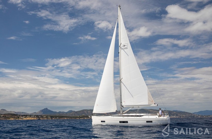 Bavaria C45 - Yacht Charter Sailica