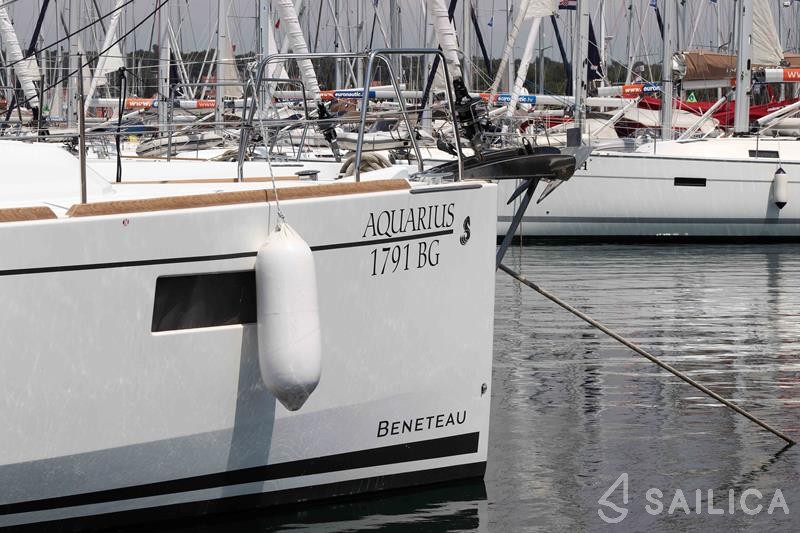 Oceanis 35.1 - Yacht Charter Sailica