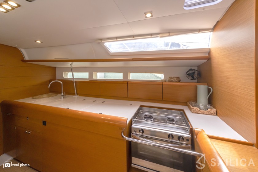 Sun Odyssey 519 - Yacht Charter Sailica