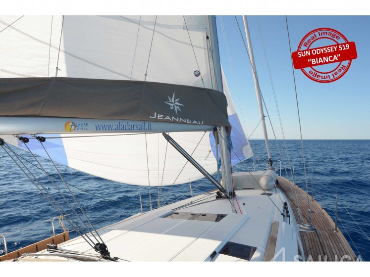 Sun Odyssey 519 - Yacht Charter Sailica