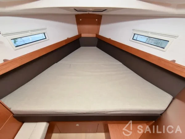 Bavaria 41 Cruiser - Yacht Charter Sailica