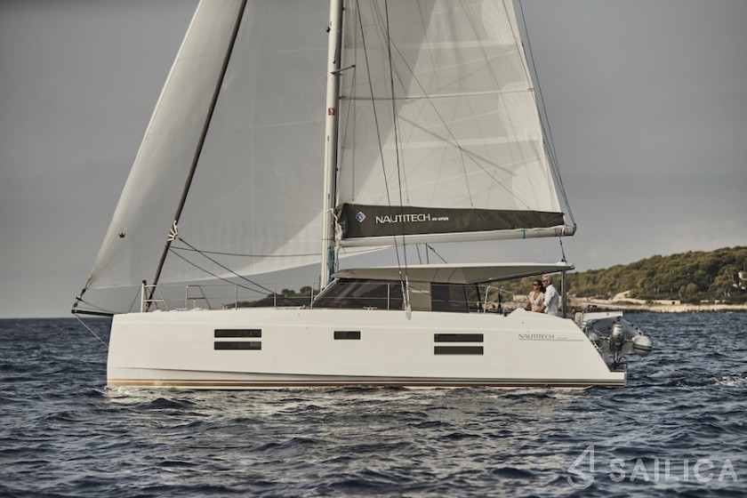 Nautitech 40 - Yacht Charter Sailica