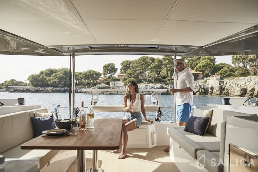 Nautitech 40 - Yacht Charter Sailica