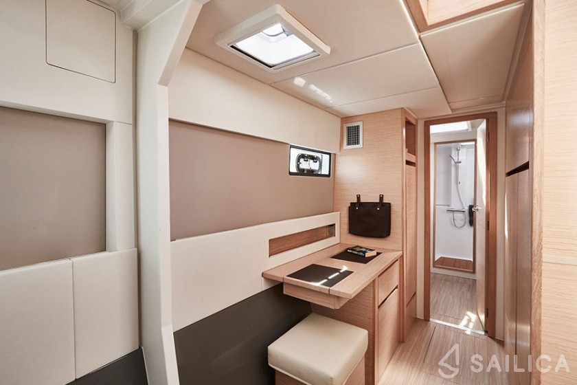 Nautitech 40 - Yacht Charter Sailica
