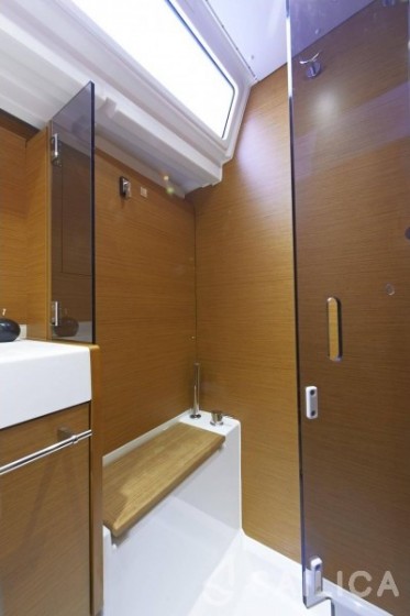 Sun Odyssey 479 - Yacht Charter Sailica