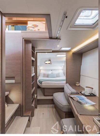 Lagoon 40 - Yacht Charter Sailica