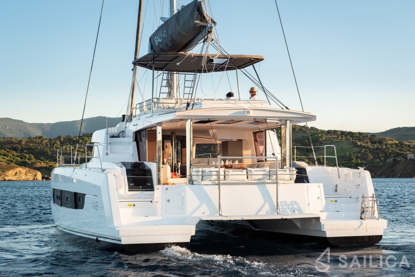 Bali 4.8  - Yacht Charter Sailica