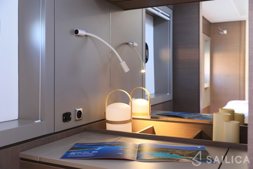 Bali 4.8  - Yacht Charter Sailica