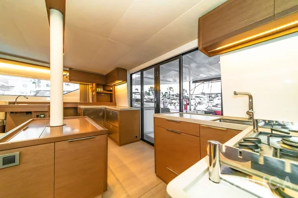 Lagoon 50 - Yacht Charter Sailica