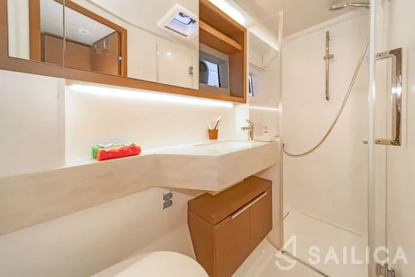 Lagoon 50 - Yacht Charter Sailica