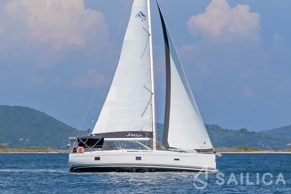 Hanse 458 - Yacht Charter Sailica