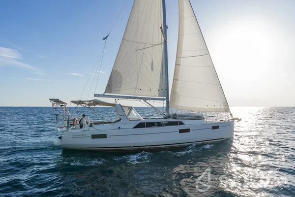 Oceanis 41.1 - Yacht Charter Sailica