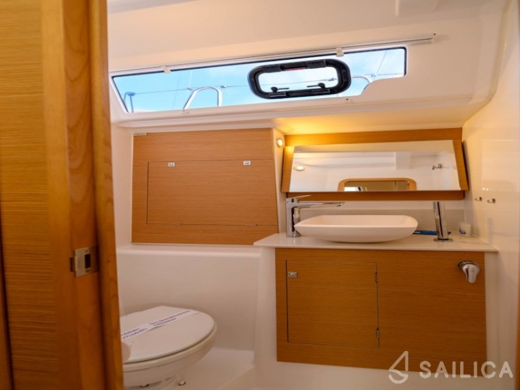 Dufour 460 GL - Yacht Charter Sailica