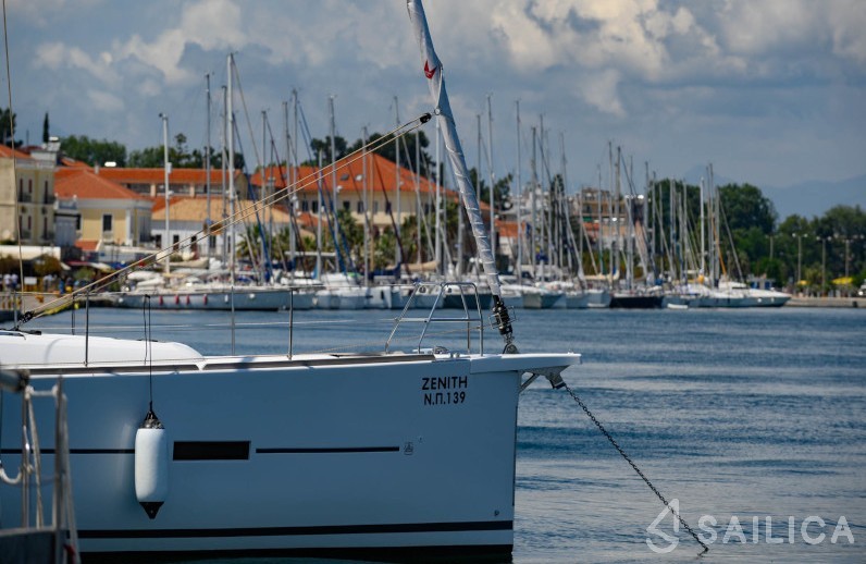 Dufour 460 GL - Yacht Charter Sailica