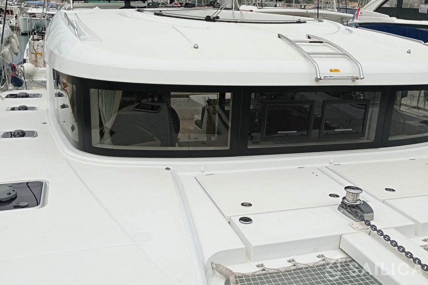 Lagoon 40 - Yacht Charter Sailica