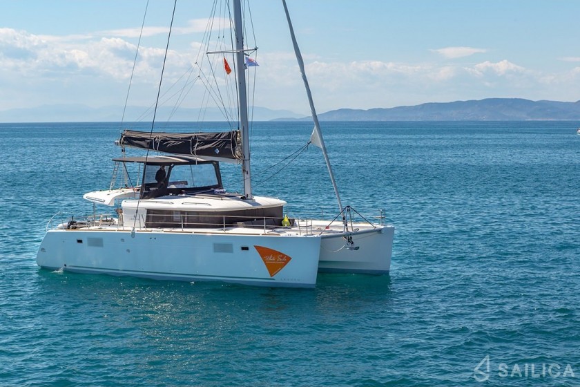 Lagoon 450 - Yacht Charter Sailica
