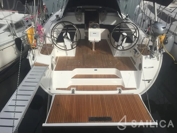 Bavaria 46 Cruiser - Yacht Charter Sailica