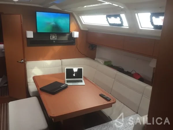 Bavaria 46 Cruiser - Yacht Charter Sailica