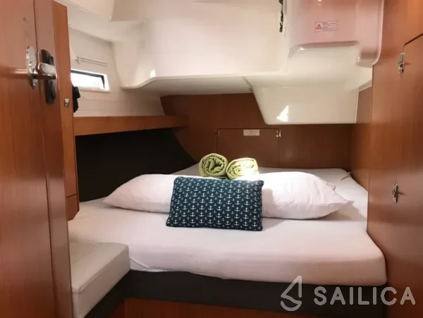 Bavaria 51 Cruiser - Yacht Charter Sailica