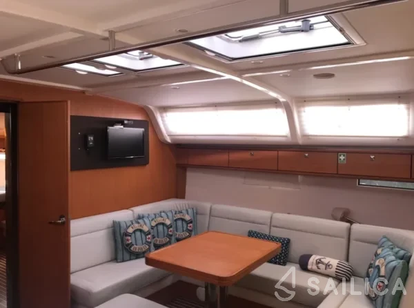 Bavaria 51 Cruiser - Yacht Charter Sailica